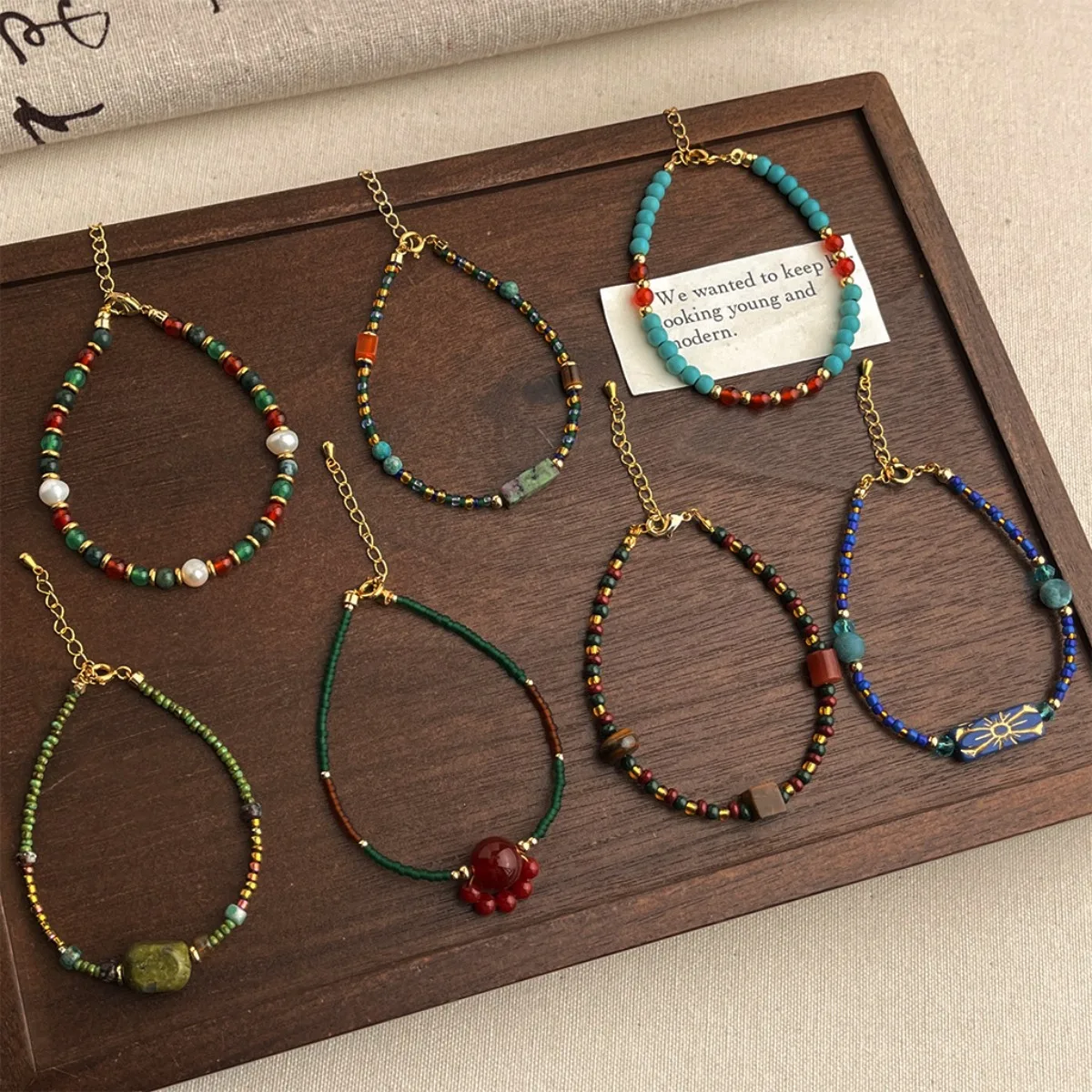 Retro Chinese Ancient Palace Style Bracelets for Men Women Ethnic Design Natural Gemstone Agate Beaded Luxury Jewelry Charm Gift
Retro Chinese Ancient Palace Style Bracelets for Men Women Ethnic Design Natural Gemstone Agate Beaded Luxury Jewelry Charm Gift