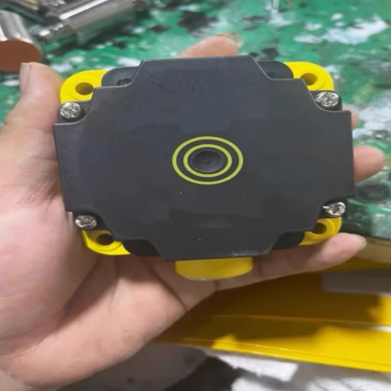 Совершенно новый оригинальный бесконтактный переключатель NI40U-CK40-AP6X2-H1141 NI40-CP80-VN4X2 Ni40-CP80-FZ3X2 Ni40-CP80-VP4X2/S100
Совершенно новый оригинальный бесконтактный переключатель NI40U-CK40-AP6X2-H1141 NI40-CP80-VN4X2 Ni40-CP80-FZ3X2 Ni40-CP80-VP4X2/S100