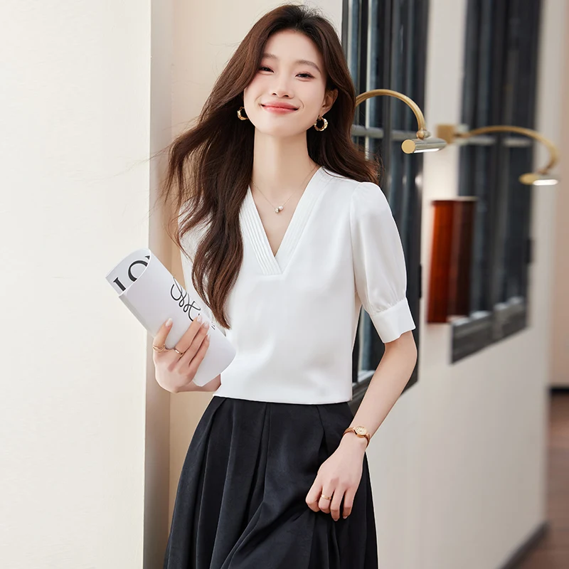 AIyssa Short-sleeved chiffon shirt, high-quality business women's top, elegant and fashionable, new spring 2026
AIyssa Short-sleeved chiffon shirt, high-quality business women's top, elegant and fashionable, new spring 2026