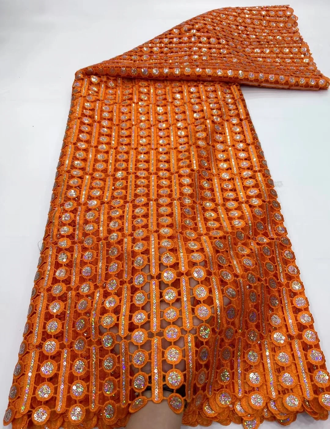 High Quality African Guipure Cord Lace Fabric 2023 Nigerian Water Soluble Sequins Lace Fabric For Women Wedding Party Dress Sew
High Quality African Guipure Cord Lace Fabric 2023 Nigerian Water Soluble Sequins Lace Fabric For Women Wedding Party Dress Sew