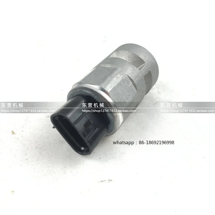 Насос грузовик-смеситель грузовик 6WF1 метр датчик 700P/FTR километр оригинальный завод
Насос грузовик-смеситель грузовик 6WF1 метр датчик 700P/FTR километр оригинальный завод