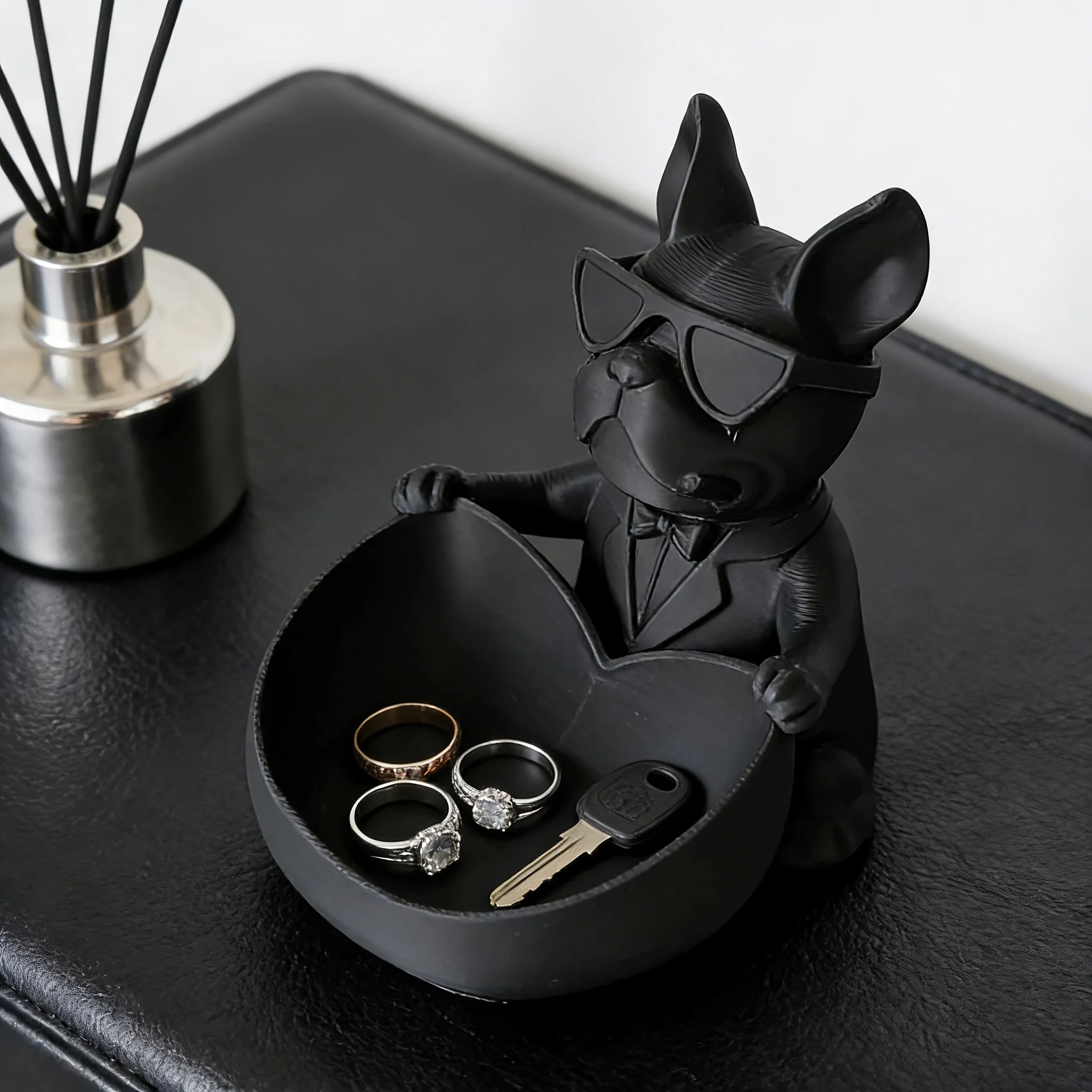 2-Piece Set of French Bulldog-Shaped Storage Boxes, 3D-Printed Cool Sunglasses French Bulldog Pen Holder Storage Ornament, Large Capacity Desktop Pen Holder, Home Office Decoration, Non-Slip Stable Base
2-Piece Set of French Bulldog-Shaped Storage Boxes, 3D-Printed Cool Sunglasses French Bulldog Pen Holder Storage Ornament, Large Capacity Desktop Pen Holder, Home Office Decoration, Non-Slip Stable Base