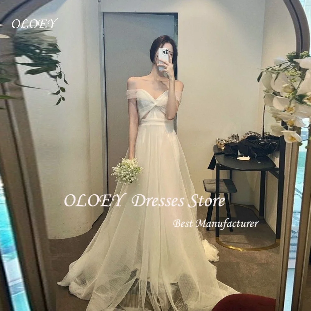 OLOEY A Line Korea Wedding Dresses Graceful Silk Tulle Customized For Photoshoot Off Shoulder Sleeves Bridal Gowns 2026
OLOEY A Line Korea Wedding Dresses Graceful Silk Tulle Customized For Photoshoot Off Shoulder Sleeves Bridal Gowns 2026
