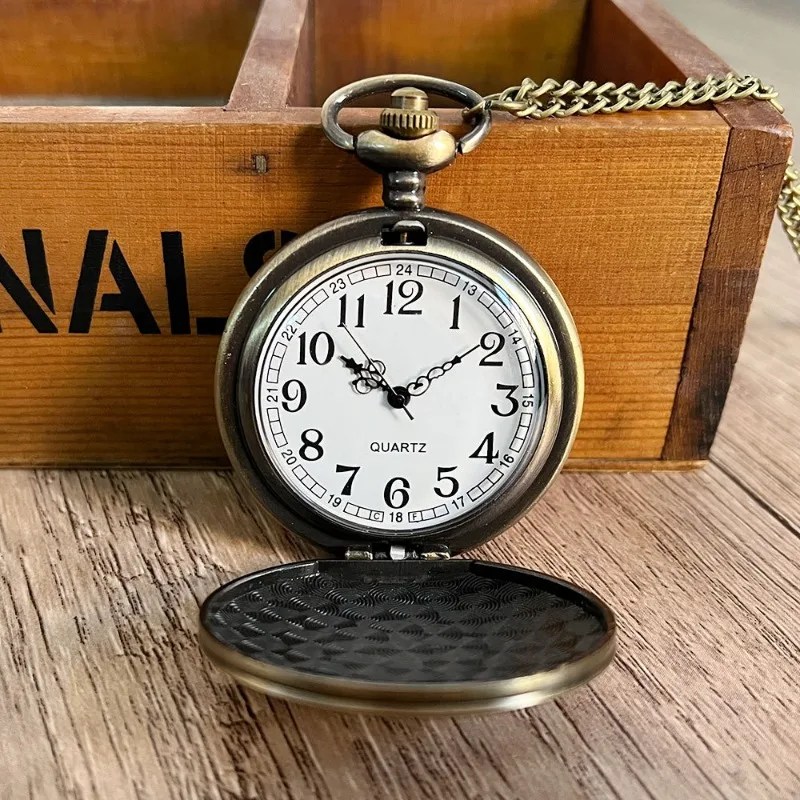 Подарок папы "The Greatest Dad" Текстовый дизайн Бронзовые кварцевые карманные часы с цепочкой и подвеской-ожерельем Мужские часы reloj bolsillo
Подарок папы "The Greatest Dad" Текстовый дизайн Бронзовые кварцевые карманные часы с цепочкой и подвеской-ожерельем Мужские часы reloj bolsillo