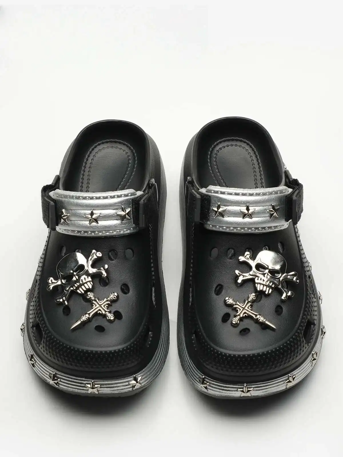 Garden Shoes Skull Sandals Man Home Fashion Water Shoe High Quality WomenClog Breathable Comfort Beach Hole Slippers
Garden Shoes Skull Sandals Man Home Fashion Water Shoe High Quality WomenClog Breathable Comfort Beach Hole Slippers