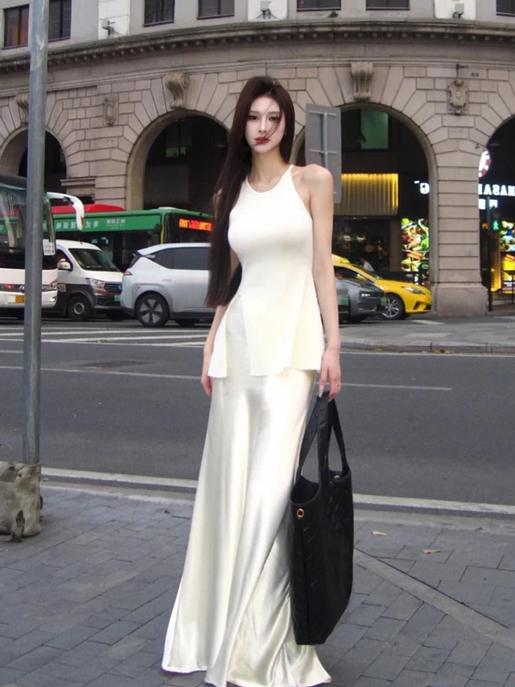 plus Size Knitted Svel Waist-Cinched Satin Skirt Set Women's Summer High Waist A-Line Midi Skirt Faionable Ensemble
plus Size Knitted Svel Waist-Cinched Satin Skirt Set Women's Summer High Waist A-Line Midi Skirt Faionable Ensemble