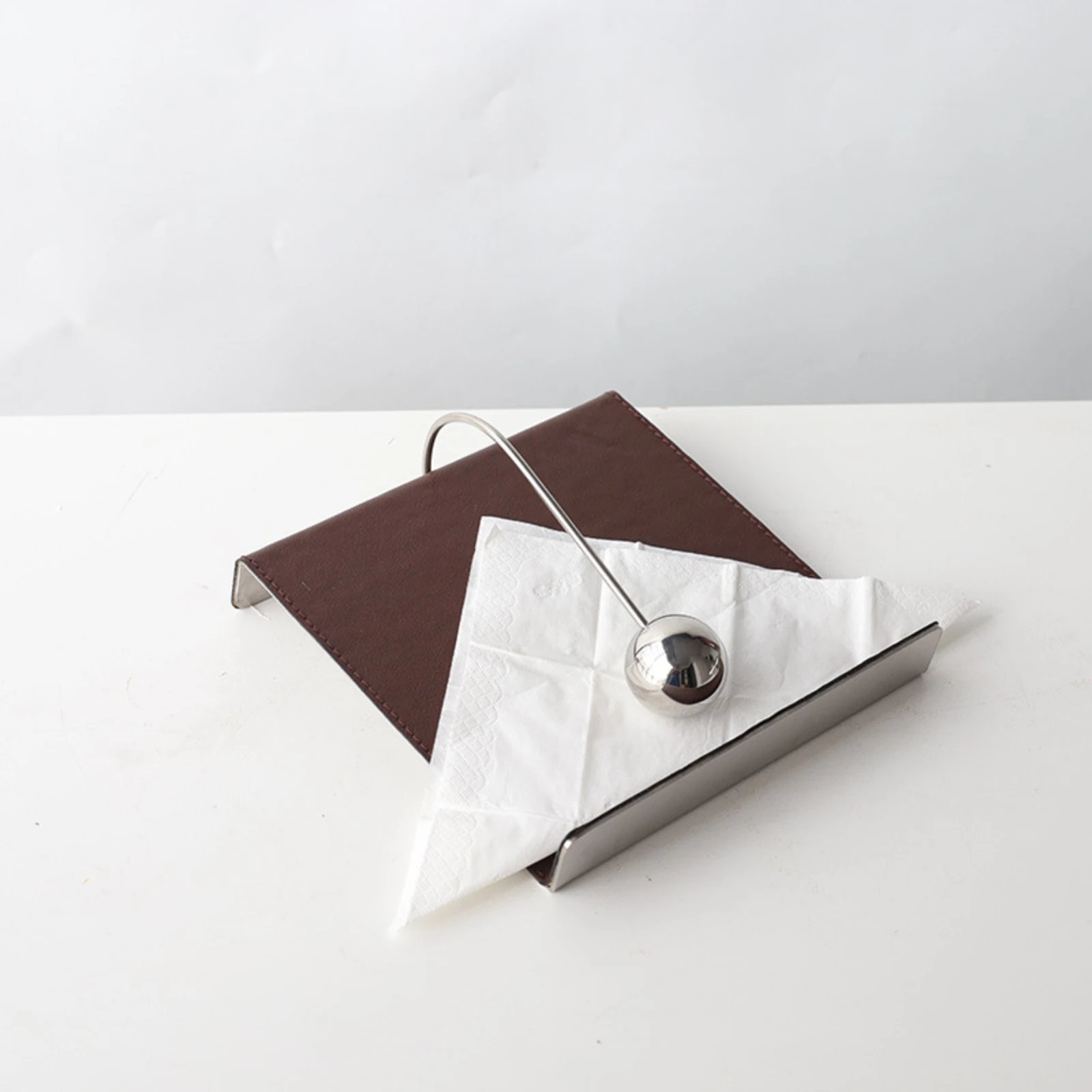 Tabletop Tissue Holder Curved Top Arm Napkin Holder Freestanding Tissue Dispenser Raised Side Walls Long-Lasting
Tabletop Tissue Holder Curved Top Arm Napkin Holder Freestanding Tissue Dispenser Raised Side Walls Long-Lasting