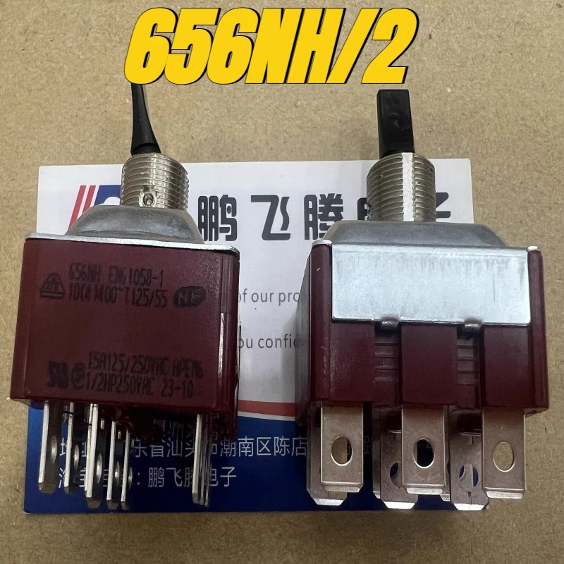 (New)1pcs/lot 100% original genuine:656NH/2 9-pin 2-gear insulated flat handle joystick with large toggle switch 15A 250VAC
(New)1pcs/lot 100% original genuine:656NH/2 9-pin 2-gear insulated flat handle joystick with large toggle switch 15A 250VAC