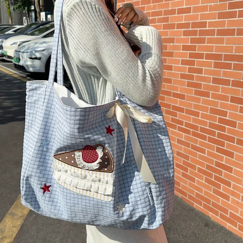 Large Tote Bag for Women 2026 Korean Canvas Woman Shoulder Shopper Bags Fashion Cartoon Embroidery Lady Big Female Handbags
Large Tote Bag for Women 2026 Korean Canvas Woman Shoulder Shopper Bags Fashion Cartoon Embroidery Lady Big Female Handbags