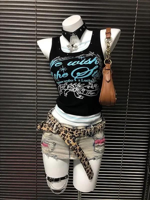 Onalippa Dopamine Vintage Temperament Abi Style Y2k Letter Printed Patchwork New Vest Sleeveless Suspender Top Spicy Girls
Onalippa Dopamine Vintage Temperament Abi Style Y2k Letter Printed Patchwork New Vest Sleeveless Suspender Top Spicy Girls