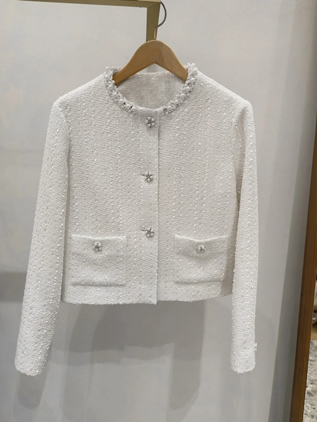Elegant Wool Blend Short Coat with Diamond Embellishment Wide Leg Pants And Skirt Three Piece Set for Women
Elegant Wool Blend Short Coat with Diamond Embellishment Wide Leg Pants And Skirt Three Piece Set for Women