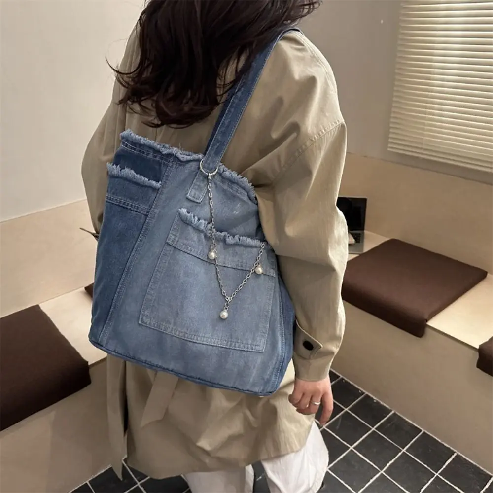 Casual Korean Style Denim Shoulder Bag Simple Retro Canvas Tote Bag PU Leather Large Capacity Handbag Girls
Casual Korean Style Denim Shoulder Bag Simple Retro Canvas Tote Bag PU Leather Large Capacity Handbag Girls