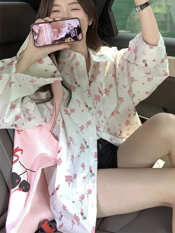 Sweet Floral Neck Loose Fit Lightweight Women's Shirt Spring Summer Sun Protection Versatile Open Cardigan Gentle Person...
Sweet Floral Neck Loose Fit Lightweight Women's Shirt Spring Summer Sun Protection Versatile Open Cardigan Gentle Person...