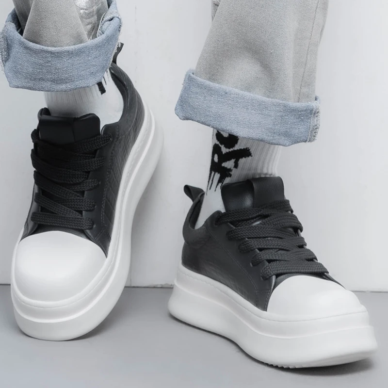 New Luxury Designer Men's White Black Comfort Lace Up Thick-soled Casual Shoes Male Sport Walking Sneaker Zapatillas Hombre
New Luxury Designer Men's White Black Comfort Lace Up Thick-soled Casual Shoes Male Sport Walking Sneaker Zapatillas Hombre