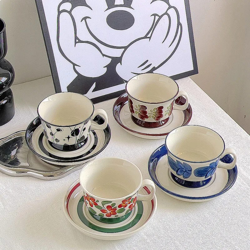 Finnish Vintage Brown Ceramic Coffee Cup Saucer Set Breakfast Cup French Retro Afternoon Tea Cup Light Luxury Porcelain Gift
Finnish Vintage Brown Ceramic Coffee Cup Saucer Set Breakfast Cup French Retro Afternoon Tea Cup Light Luxury Porcelain Gift