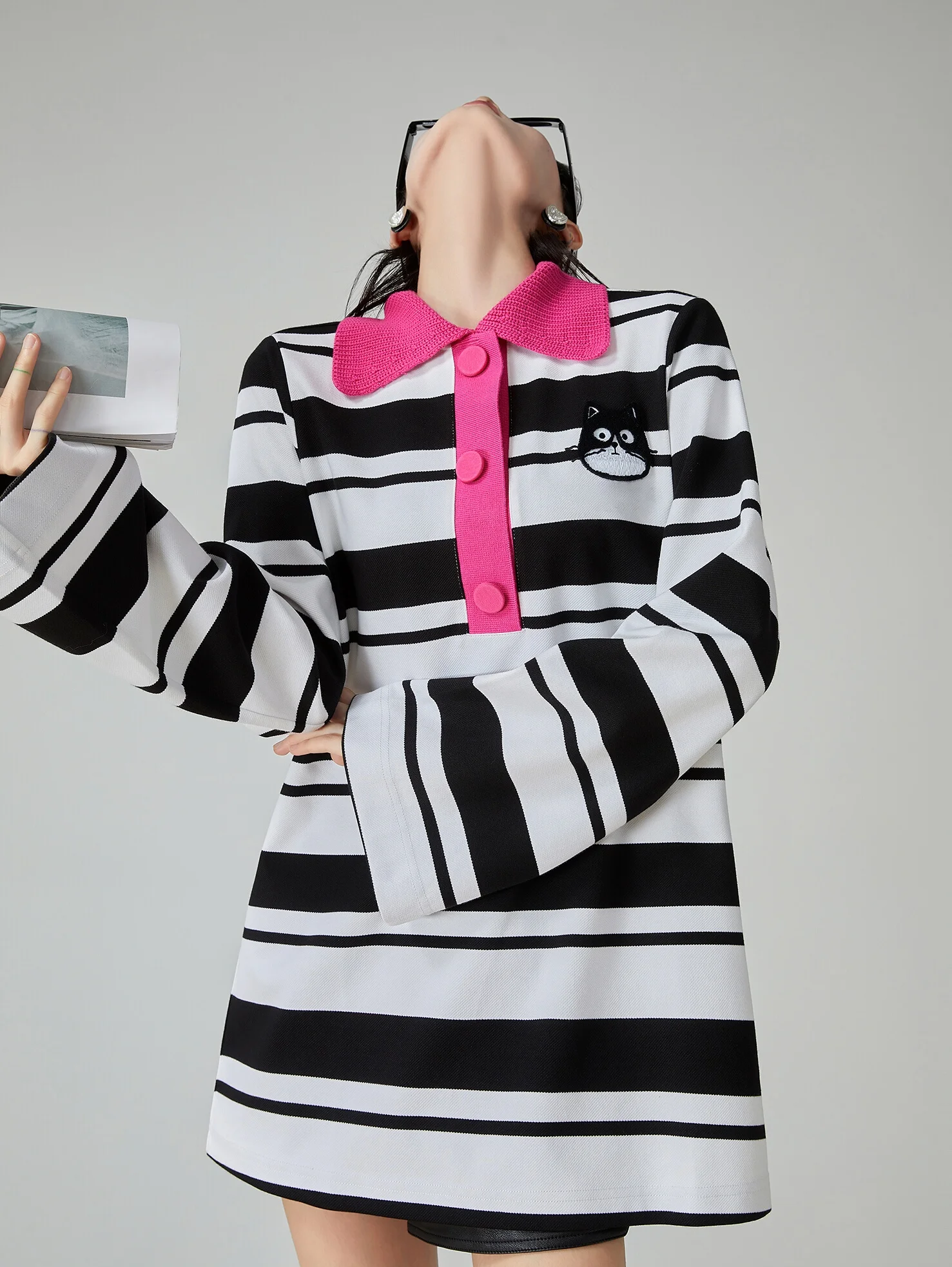 Bla White Striped Embroidery Long Sve Ne T-irt Women's Spring New nk Loose Fit Creative Pattern...
Bla White Striped Embroidery Long Sve Ne T-irt Women's Spring New nk Loose Fit Creative Pattern...