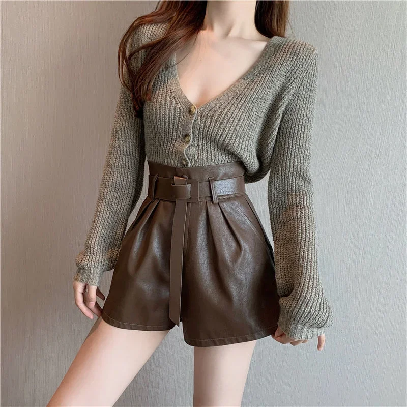 Women Pants Summer Shorts Korean 2025 High Waist Fashion Leg Shorts Pu Leather Casual Female Pants Clothing
Women Pants Summer Shorts Korean 2025 High Waist Fashion Leg Shorts Pu Leather Casual Female Pants Clothing
