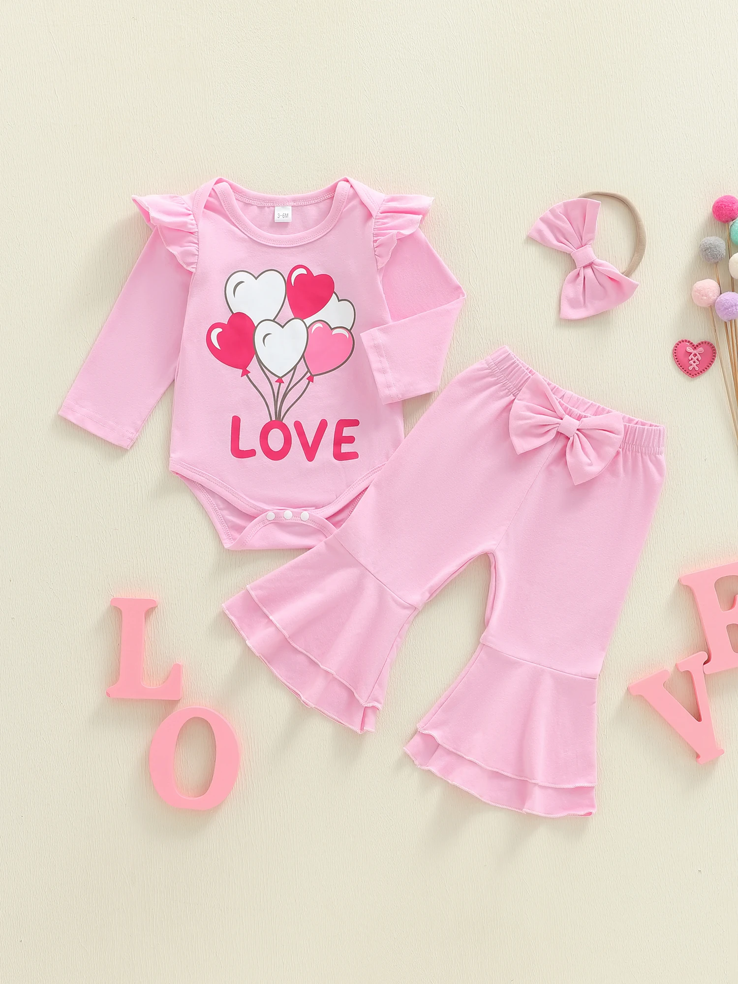 Toddler Girls 3PCS Outfit Set Long Sleeve Crew Neck Floral Print Romper Bell Bottoms Headband Sets for Fall Winter
Toddler Girls 3PCS Outfit Set Long Sleeve Crew Neck Floral Print Romper Bell Bottoms Headband Sets for Fall Winter