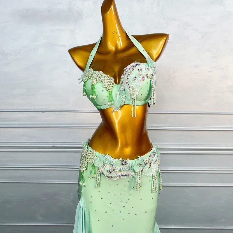 BellyDance Costume Set for Women Luxury Rhinestones Bra+Sexy Split Long Skirt 2pcs Oriental Belly Dancing Performance Outfit
BellyDance Costume Set for Women Luxury Rhinestones Bra+Sexy Split Long Skirt 2pcs Oriental Belly Dancing Performance Outfit