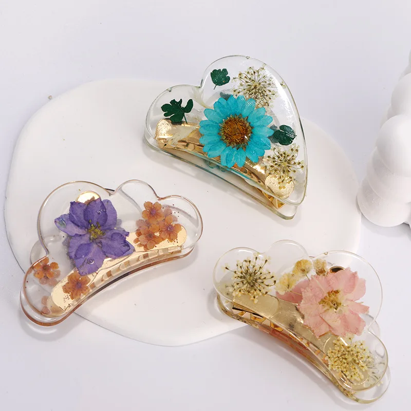 YHJ Dry Flowers Hair Claw Eco-Friendly Resin Pouring Special Process Hair Claw Clips Hair Accessories for Women Girls
YHJ Dry Flowers Hair Claw Eco-Friendly Resin Pouring Special Process Hair Claw Clips Hair Accessories for Women Girls