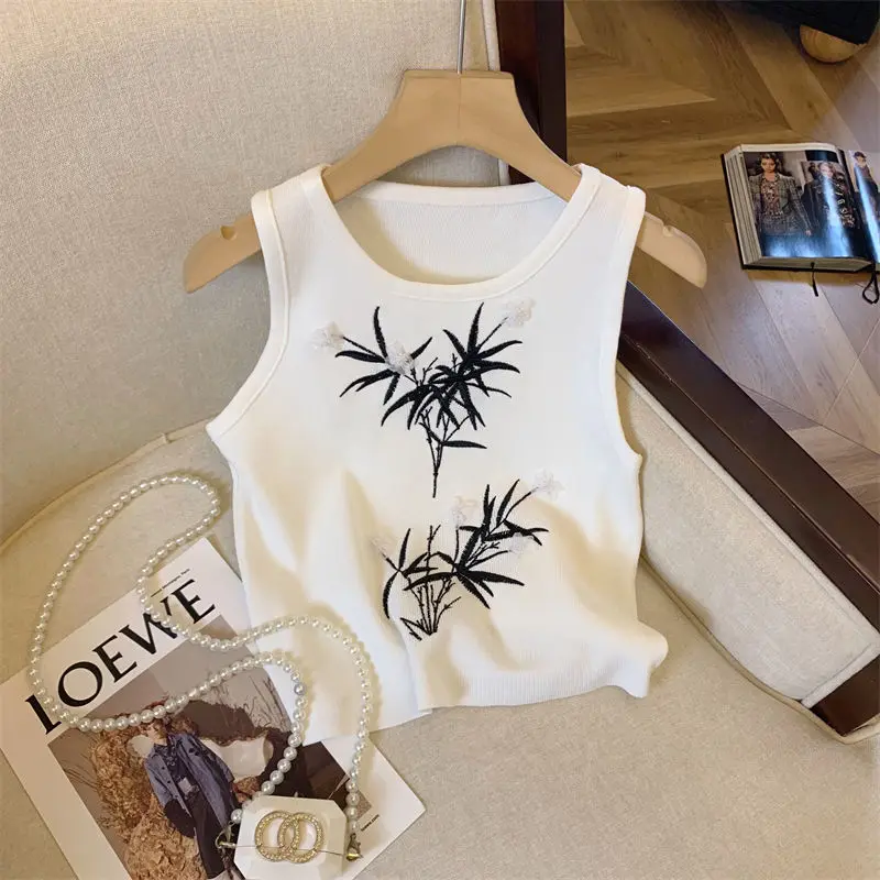 Sweet Three-dimensional Flower Embroidered Knitted Camisole Women Slim-fit Beautiful Back Short-sleeved Sleeveless Top
Sweet Three-dimensional Flower Embroidered Knitted Camisole Women Slim-fit Beautiful Back Short-sleeved Sleeveless Top