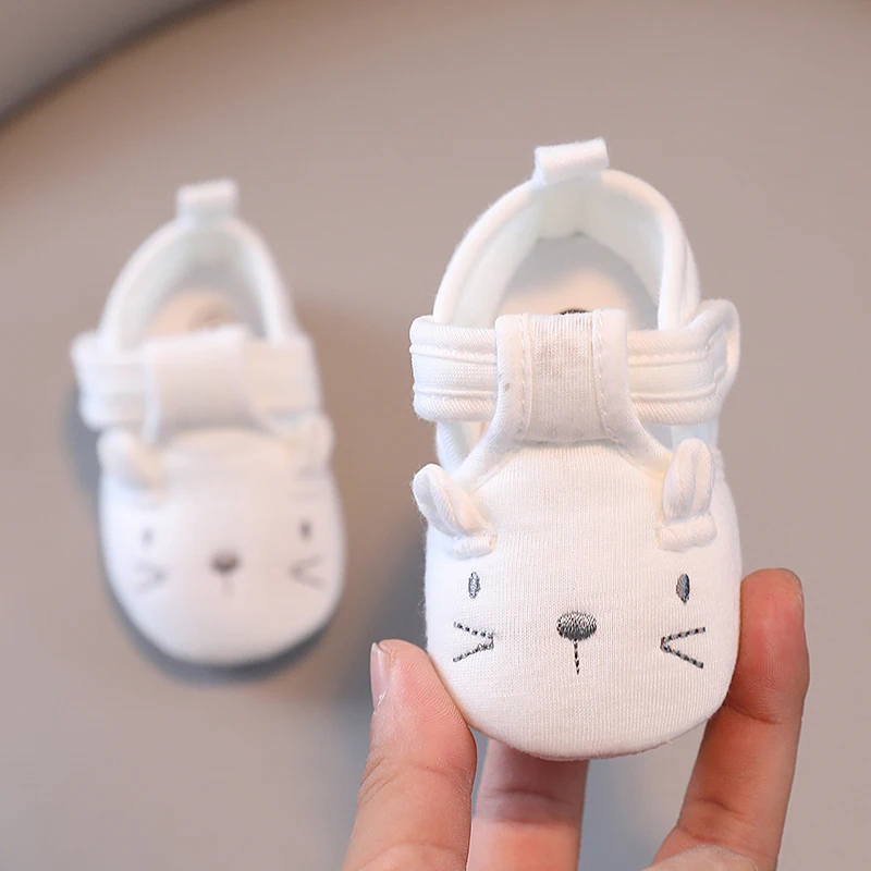 CartoonBaby Shoes Newborn Boys Girls First Walker Cute Spring and Autumn Pure Cotton Warm Soft Bottom Plush Fashion Casual Shoes
CartoonBaby Shoes Newborn Boys Girls First Walker Cute Spring and Autumn Pure Cotton Warm Soft Bottom Plush Fashion Casual Shoes