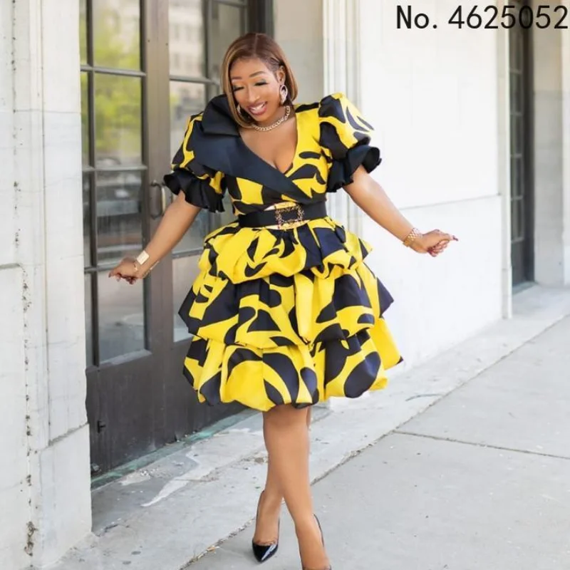 Polyester Printing African Women Short Sleeve dress V-neck Dress African Dresses for Women African Clothes Women 3XL
Polyester Printing African Women Short Sleeve dress V-neck Dress African Dresses for Women African Clothes Women 3XL