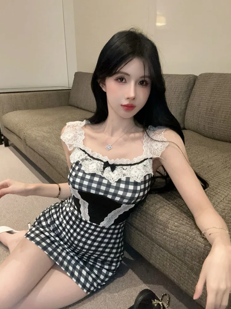 Unique Pure Desire Sweet Spicy Fashion Plaid Lace Trimmed Bodycon Short Dress Women Summer Beautiful Slimming High Waist Skirt
Unique Pure Desire Sweet Spicy Fashion Plaid Lace Trimmed Bodycon Short Dress Women Summer Beautiful Slimming High Waist Skirt
