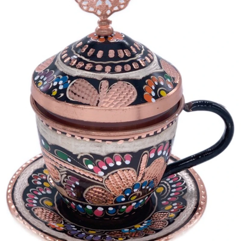 Hand-carved painted copper coffee cups, tea sugar pots and double suits are exquisite.
Hand-carved painted copper coffee cups, tea sugar pots and double suits are exquisite.