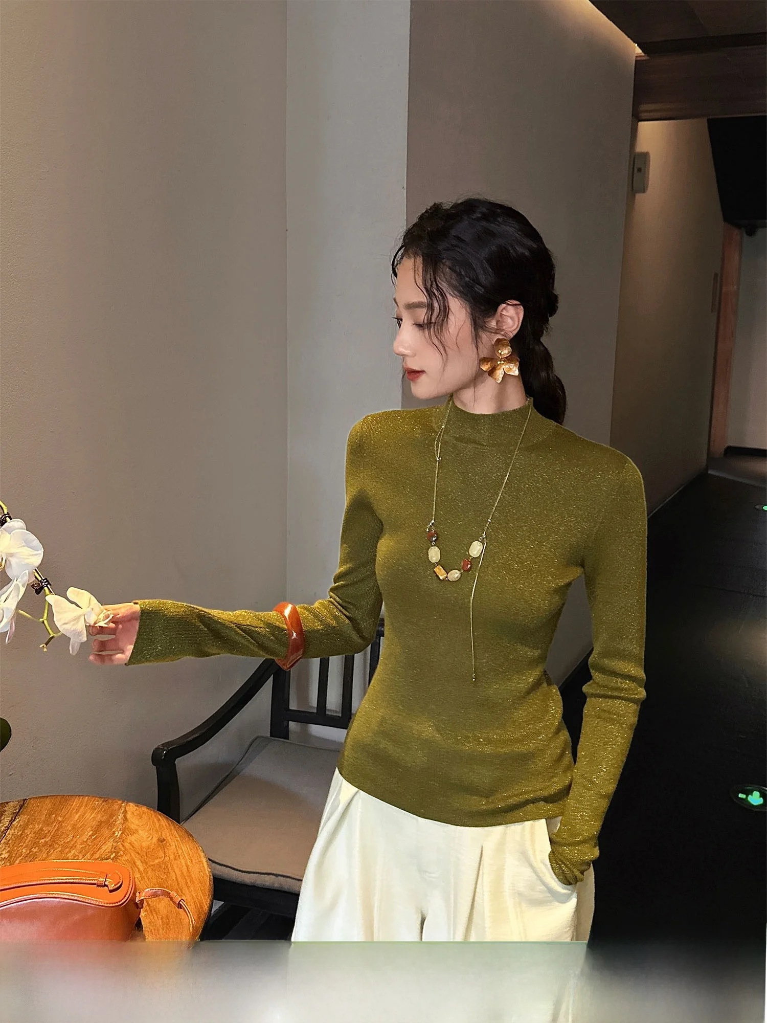 Sanji Black Flower Woolen Knitted Sweater 2025 New Style Women's Base Layer Inner Wear Trendy Cashmere Blend Comfortable Fit
Sanji Black Flower Woolen Knitted Sweater 2025 New Style Women's Base Layer Inner Wear Trendy Cashmere Blend Comfortable Fit