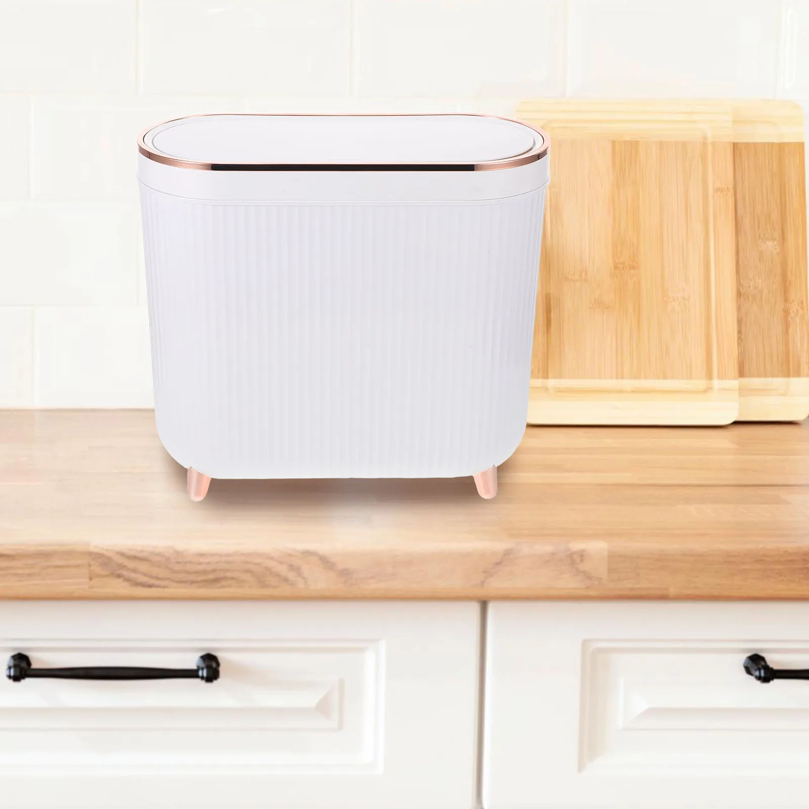 Light Luxury Trash Can Bath Fashionable Rubbish Bin Garbage with Lid Wastebasket Slim Bathroom The Pet for Dustbin
Light Luxury Trash Can Bath Fashionable Rubbish Bin Garbage with Lid Wastebasket Slim Bathroom The Pet for Dustbin