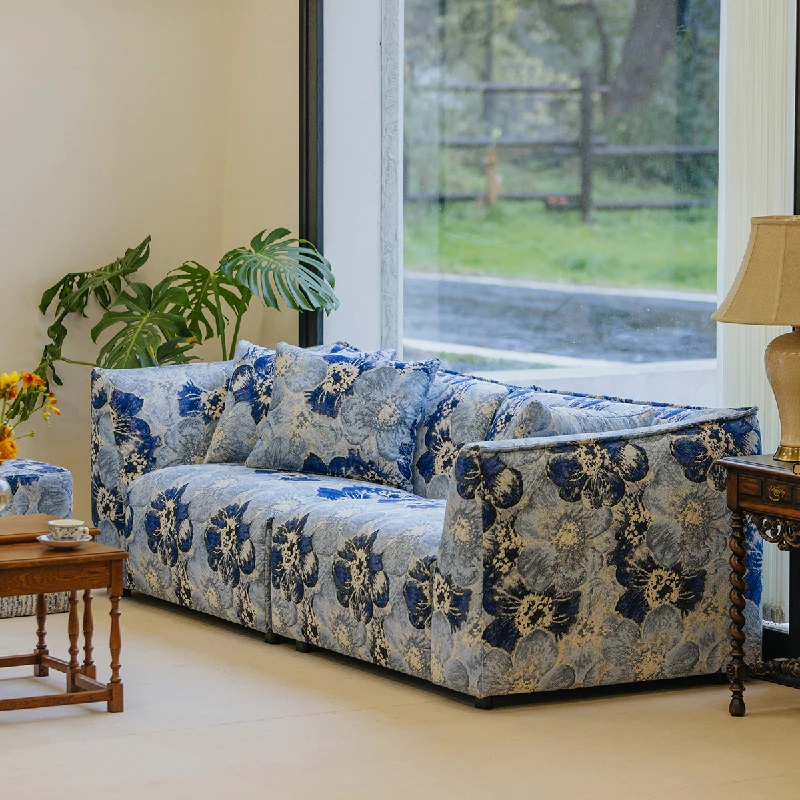 Small-sized furniture, living room, bedroom sofa living room light luxury sofa design
Small-sized furniture, living room, bedroom sofa living room light luxury sofa design