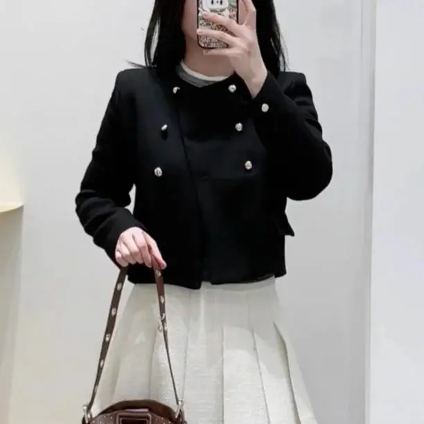Fall/Winter Women O-Neck Single-breasted Solid Set Long Sleeve Cropped Coat + High Waist Pleated Fashion Elegant Mini Skirt
Fall/Winter Women O-Neck Single-breasted Solid Set Long Sleeve Cropped Coat + High Waist Pleated Fashion Elegant Mini Skirt