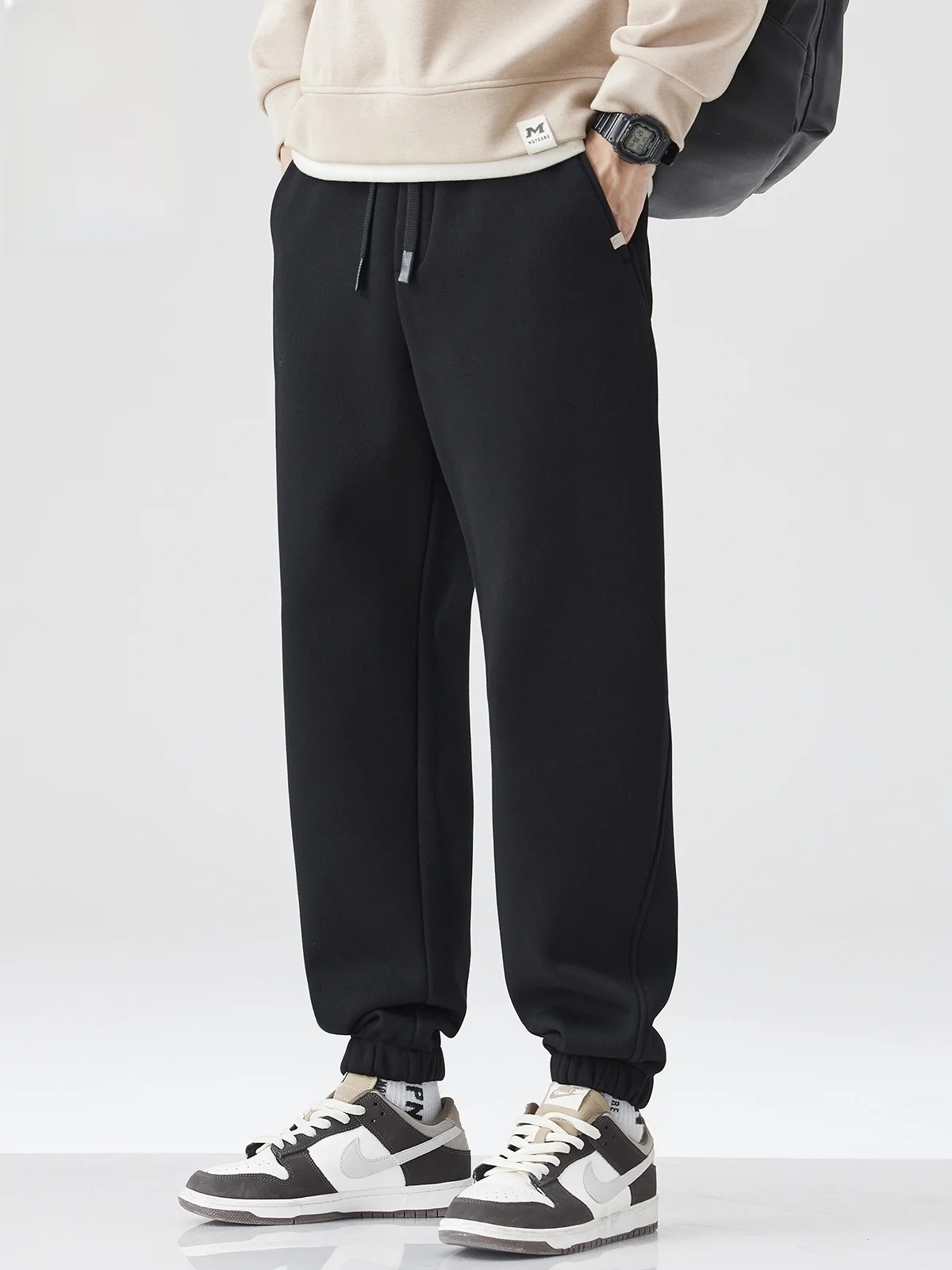 Мужские повседневные брюки весна 2026: свободный крой, спортивные штаны, универсальные, с манжетами, укороченные, молодежные, антиоксидантные, S...
Мужские повседневные брюки весна 2026: свободный крой, спортивные штаны, универсальные, с манжетами, укороченные, молодежные, антиоксидантные, S...