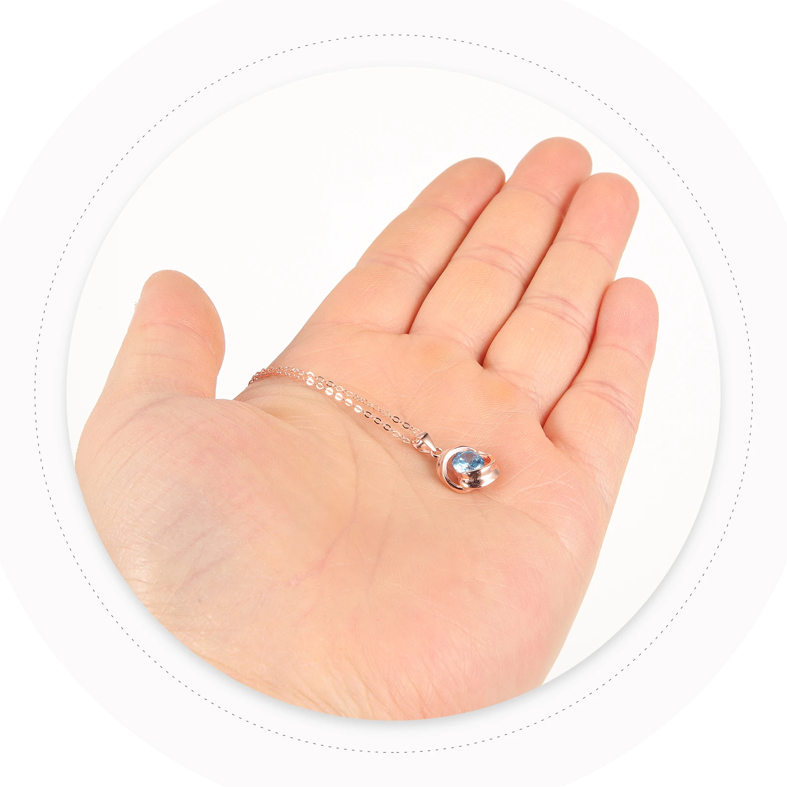Rose Zircon Necklace Pendant for Women Mens Jewelry Choker Necklaces Woman Minimalist necklace for women romantic atmosphere
Rose Zircon Necklace Pendant for Women Mens Jewelry Choker Necklaces Woman Minimalist necklace for women romantic atmosphere