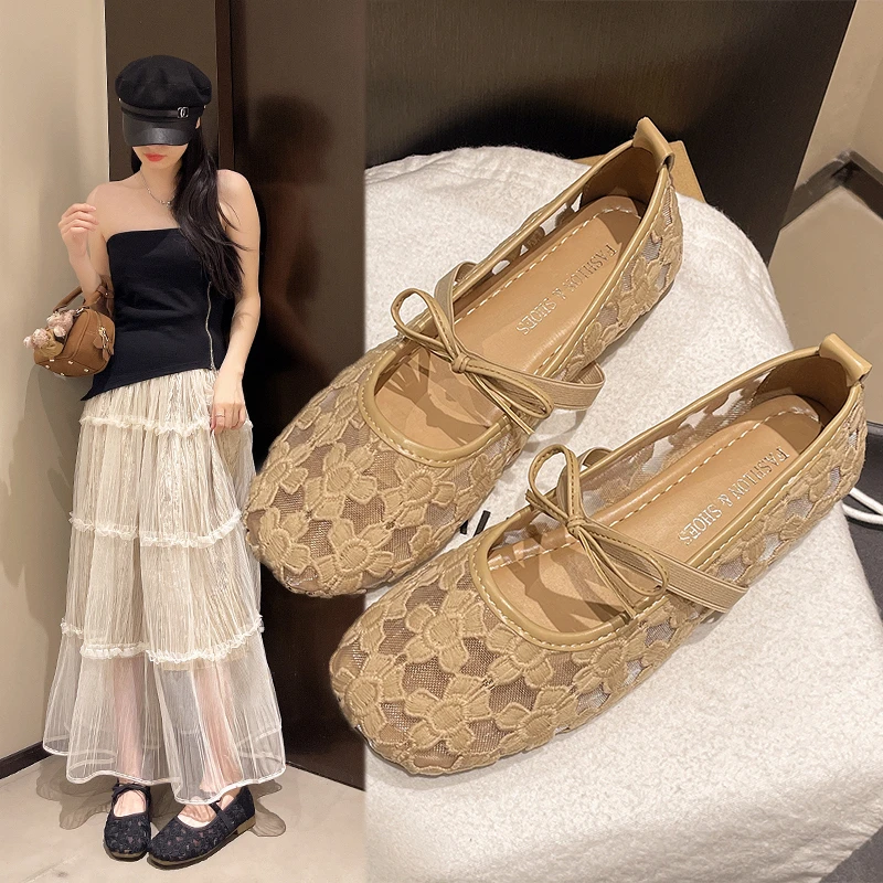 Французские кружевные сетчатые туфли без каблука для женщин, летний сказочный стиль, идеально подходят к юбкам, мягкие дышащие туфли Мэри Джейн
Французские кружевные сетчатые туфли без каблука для женщин, летний сказочный стиль, идеально подходят к юбкам, мягкие дышащие туфли Мэри Джейн