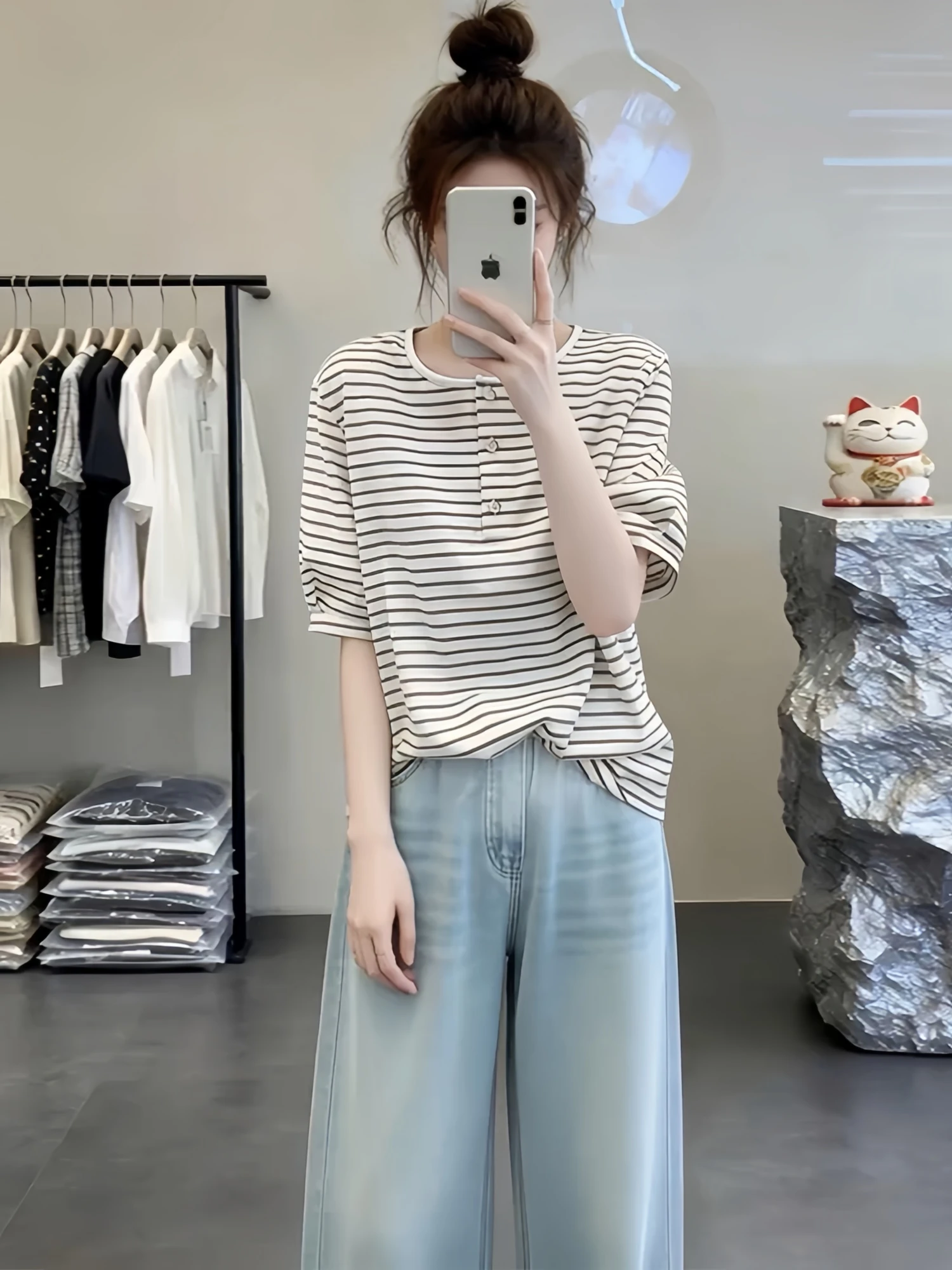 plus Size Casual Striped Short Sleeve T-Shirt Women's Loose Slimming Semi-Unbuttoned Neck Buttoned Top Summer New Style
plus Size Casual Striped Short Sleeve T-Shirt Women's Loose Slimming Semi-Unbuttoned Neck Buttoned Top Summer New Style