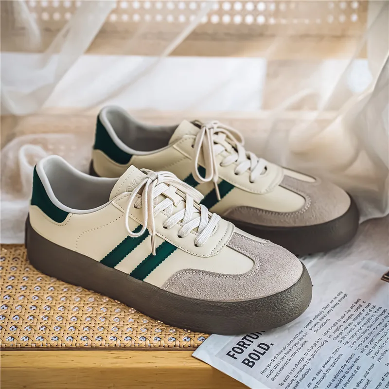 HKDQ Retro Men's Skateboard Shoes Platform Casual Sneakers For Men Walking Shoes Comfortable Leather Sports Shoes Man Trainers
HKDQ Retro Men's Skateboard Shoes Platform Casual Sneakers For Men Walking Shoes Comfortable Leather Sports Shoes Man Trainers