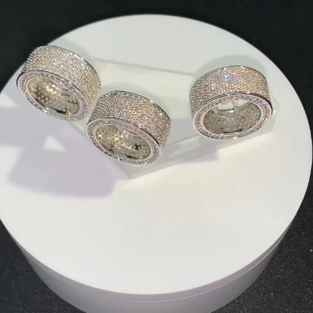 Brand New Deluxe Fashion Jewelry 10KT White Gold Filled Pave Full Tiny White Cubic Zirconia Women Wedding Band Circle Ring Gift
Brand New Deluxe Fashion Jewelry 10KT White Gold Filled Pave Full Tiny White Cubic Zirconia Women Wedding Band Circle Ring Gift