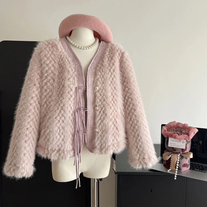 2023 Autumn/Winter Women New Chinese Style Temperament Short Coat Fashion Sweet Warm Thickened Coat
2023 Autumn/Winter Women New Chinese Style Temperament Short Coat Fashion Sweet Warm Thickened Coat