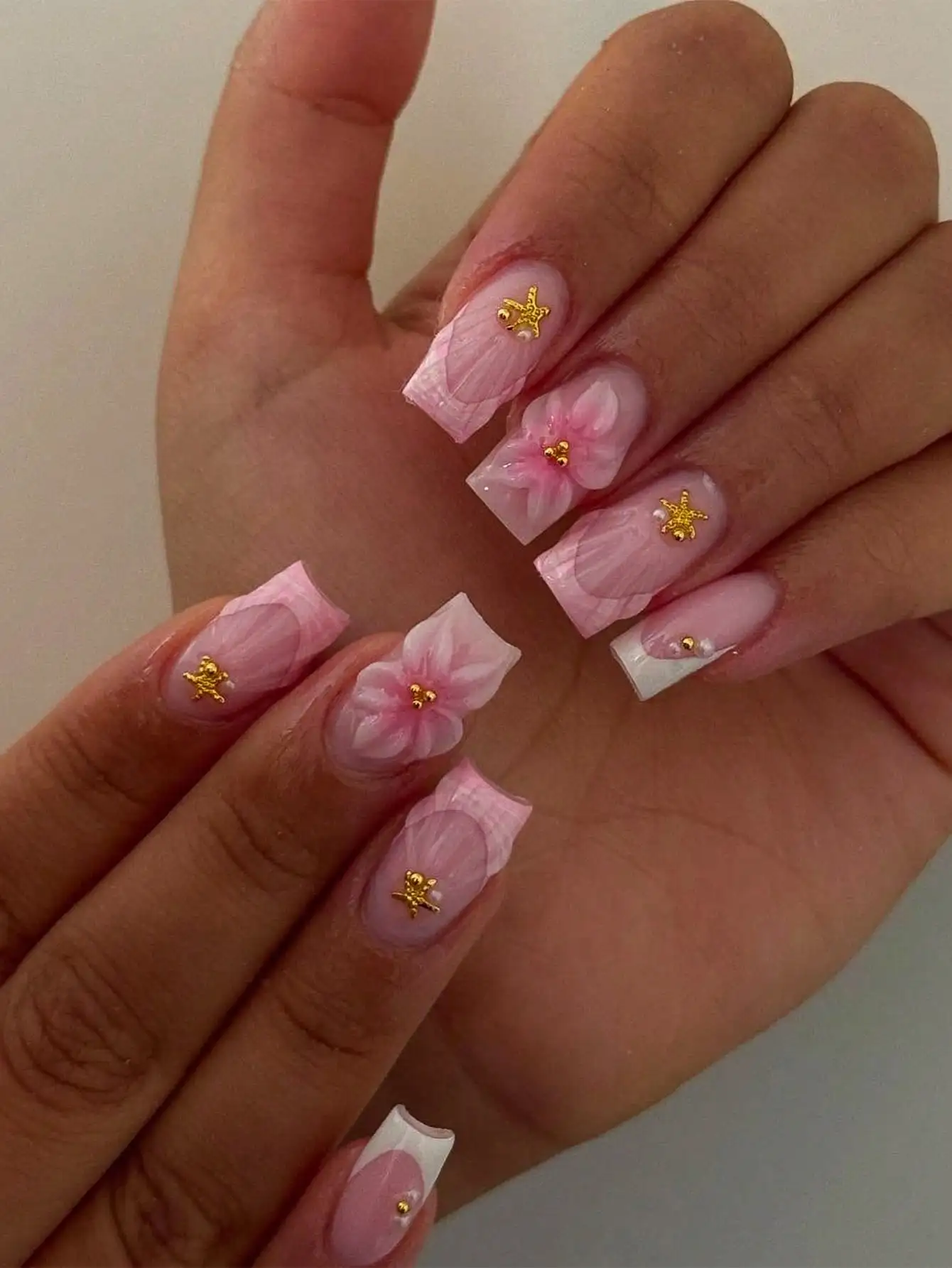 24pcs Long Coffin 3D Gel Nails, Floral & Ocean Design with Pearl Decor. French Press-On Gel Nails, Perfect Fit Acrylic False Nails. Includes Jelly Gel & Nail File.
24pcs Long Coffin 3D Gel Nails, Floral & Ocean Design with Pearl Decor. French Press-On Gel Nails, Perfect Fit Acrylic False Nails. Includes Jelly Gel & Nail File.