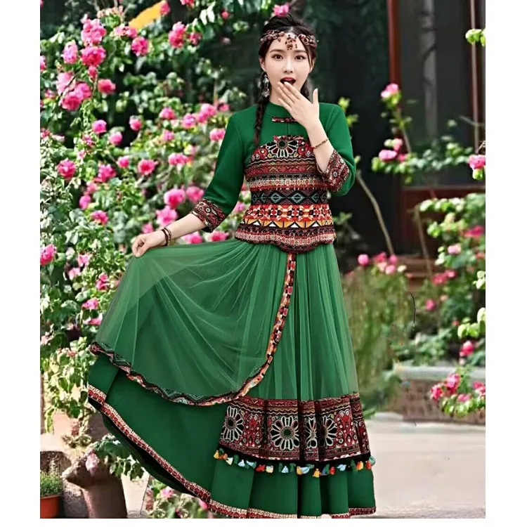 2026 Spring New Cotton Linen Print Ethnic Yao Costumes for Stage Performance Three March Three Zhuang Duo La Stage Outfits
2026 Spring New Cotton Linen Print Ethnic Yao Costumes for Stage Performance Three March Three Zhuang Duo La Stage Outfits
