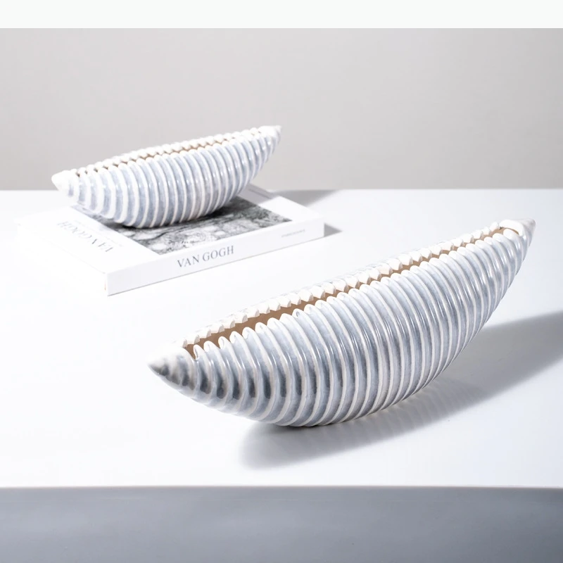 Ceramic Handicraft Striped Clam Geometric Ornament Desktop Storage Accessories Decorative Figurines Room Decoration
Ceramic Handicraft Striped Clam Geometric Ornament Desktop Storage Accessories Decorative Figurines Room Decoration
