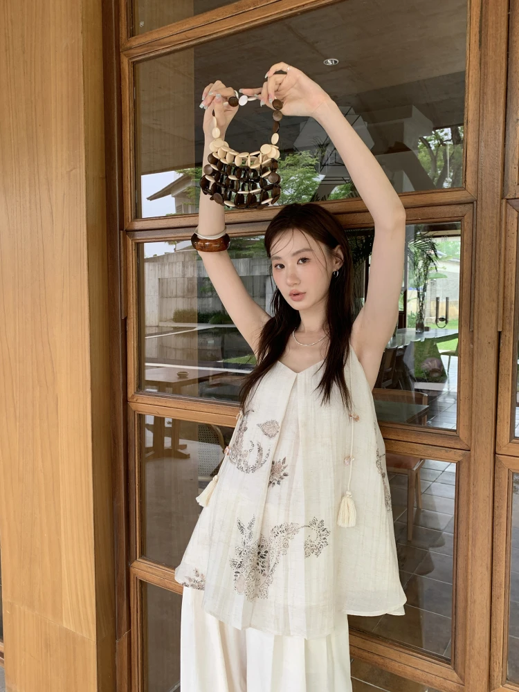 New Chinese Sle Retro Print Strap Vest Women Summer New Best U Personali Apricot Top Small irt Loose Fit Printed Plant ...
New Chinese Sle Retro Print Strap Vest Women Summer New Best U Personali Apricot Top Small irt Loose Fit Printed Plant ...