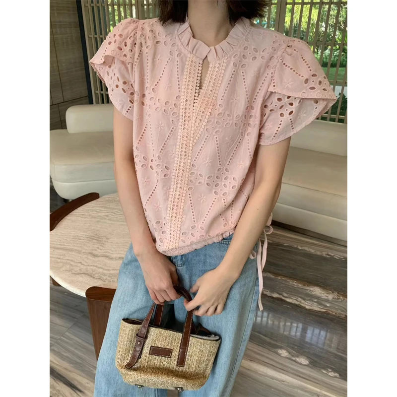 Korean Style Short Sleeve Hollow out Stand Collar Women's Shirt Bubble Sleeve Patchwork Breathable Summer New Arrival
Korean Style Short Sleeve Hollow out Stand Collar Women's Shirt Bubble Sleeve Patchwork Breathable Summer New Arrival