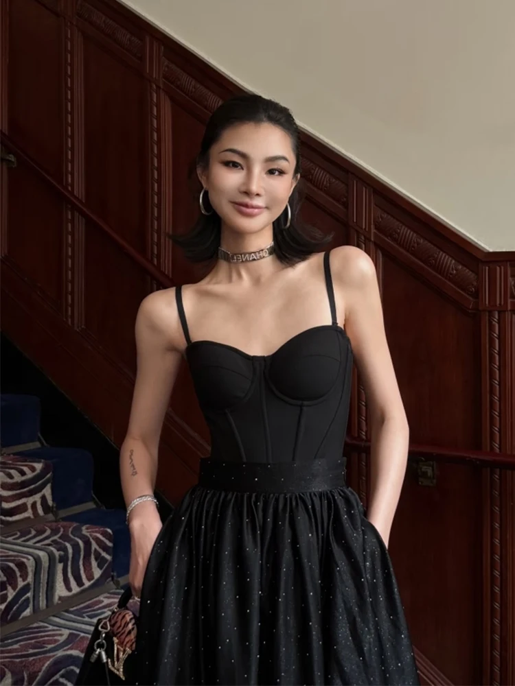 Sexy Black Fishbone Strap Vest Women's Slim Fit Fashionable Top Little Size Hot Girl Style Casual Thinming Upper Apparel
Sexy Black Fishbone Strap Vest Women's Slim Fit Fashionable Top Little Size Hot Girl Style Casual Thinming Upper Apparel