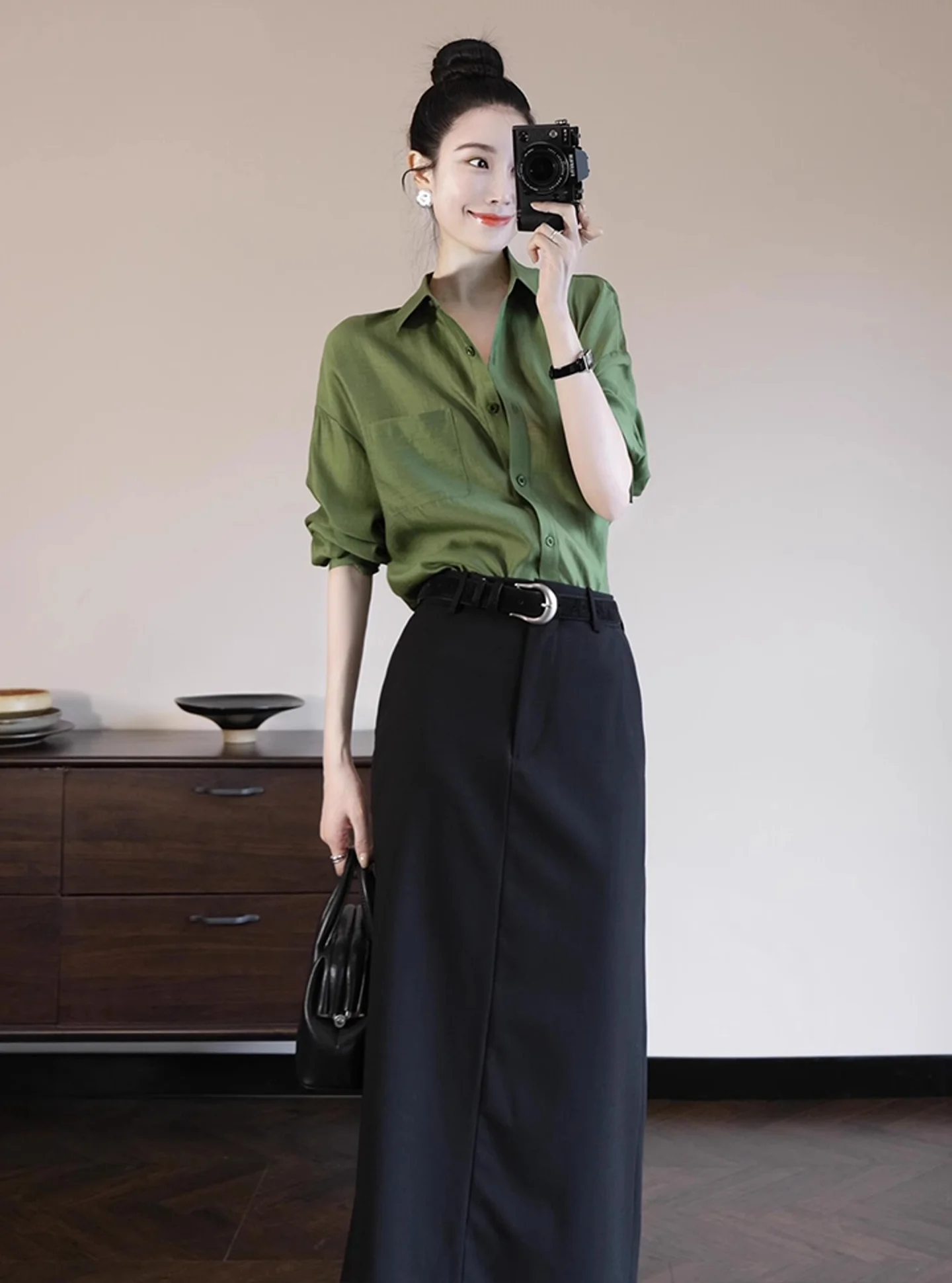 Ele een irt и комплект юбки, женская модная элитная весенняя одежда, комплект из двух предметов, повседневная одежда Busin
Ele een irt и комплект юбки, женская модная элитная весенняя одежда, комплект из двух предметов, повседневная одежда Busin