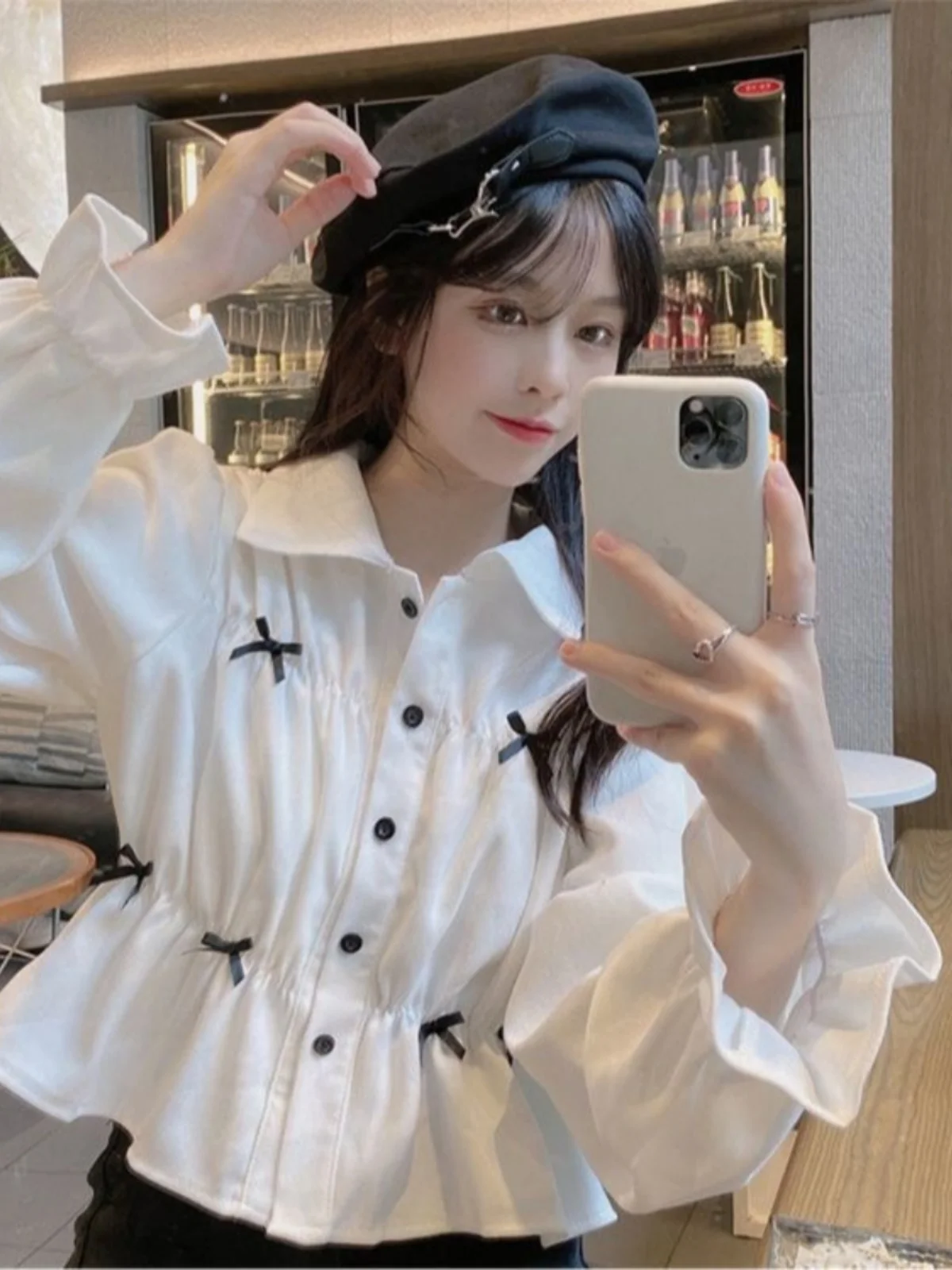 Женская блузка Ele Bow Bubble Sve ort в корейском стиле, весна-осень, с изысканным дизайном, минималистичная.
Женская блузка Ele Bow Bubble Sve ort в корейском стиле, весна-осень, с изысканным дизайном, минималистичная.