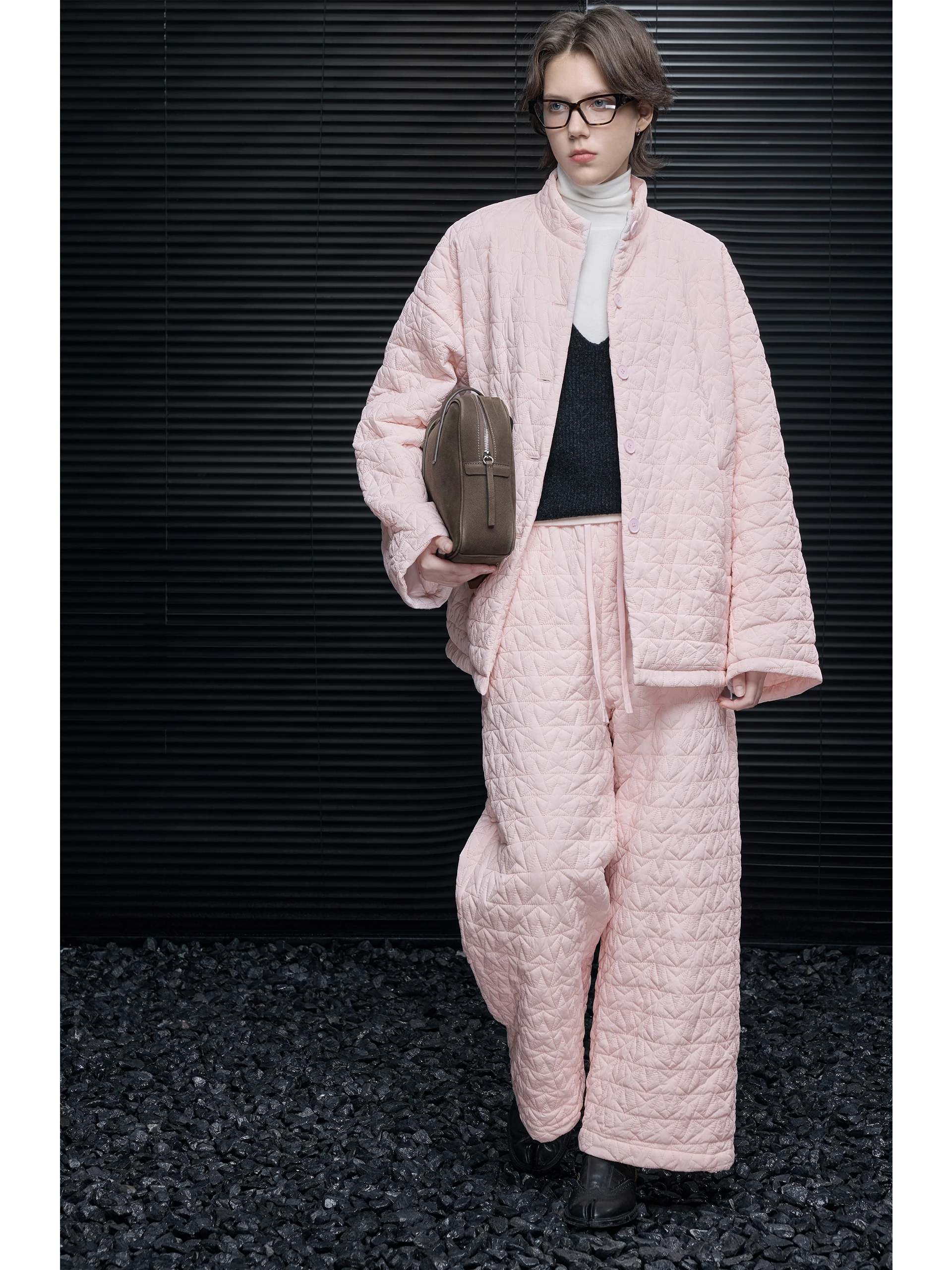 Розовый свободный хлопковый воротник-стойка, женская верхняя одежда, осень-зима 2022, новинка Sle Street Faion, прямая трубка pe
Розовый свободный хлопковый воротник-стойка, женская верхняя одежда, осень-зима 2022, новинка Sle Street Faion, прямая трубка pe