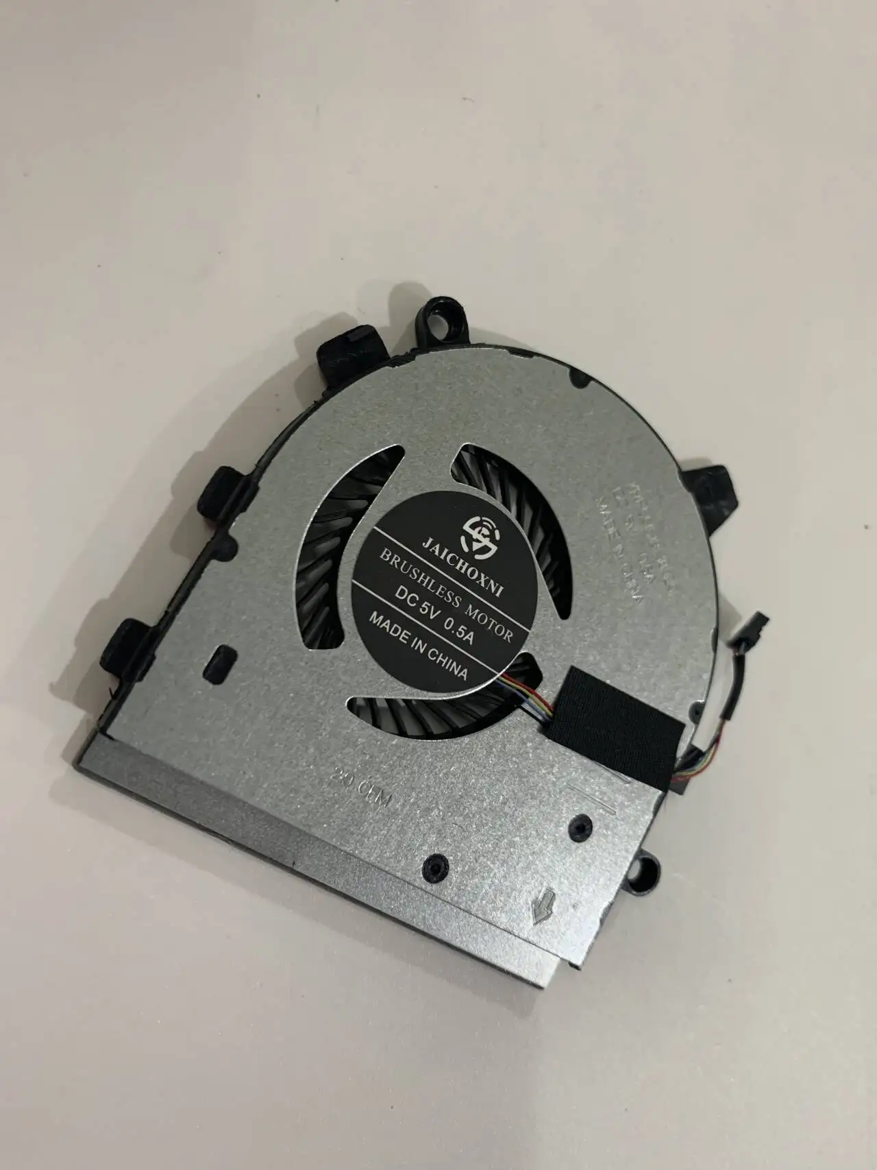 for Dell Latitude 7280 7290 7380 7390 0KM50T 7553 Laptop CPU Cooling Fan
for Dell Latitude 7280 7290 7380 7390 0KM50T 7553 Laptop CPU Cooling Fan